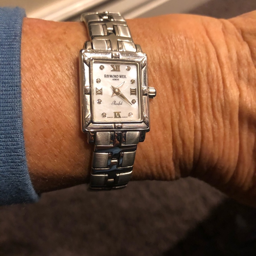 Watch - Picture 2 of 6